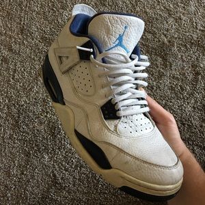 Air Jordan Retro 4 Columbia Size 10.5